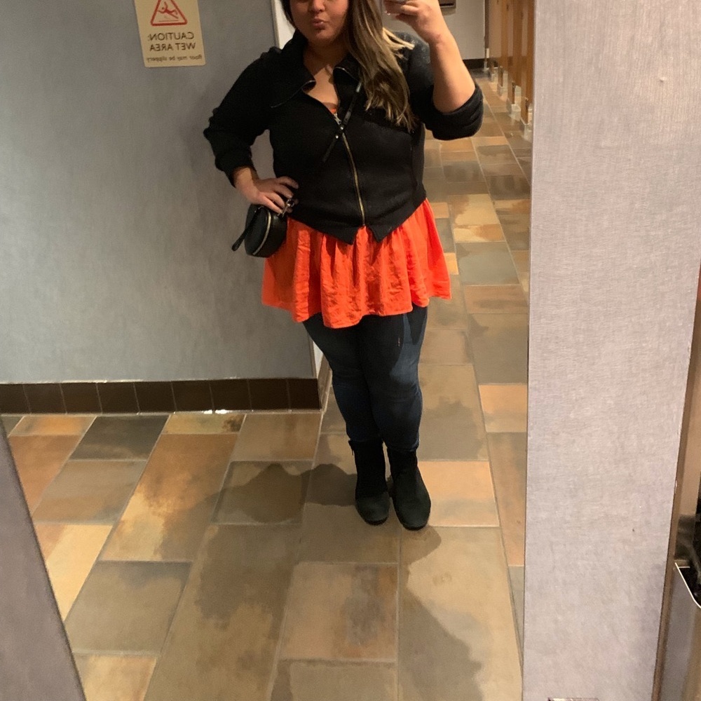 Meet your Posher, Becca